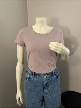 Lululemon Athletica Short Sleeve Crewneck Tee in Dusty Rose